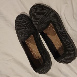 Sketcher! Slip-on size 8